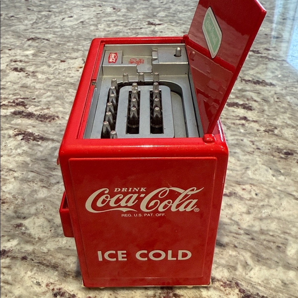 Vintage 1997 Coca-Cola Cooler Coin Bank Music Box - Picture 6 of 9